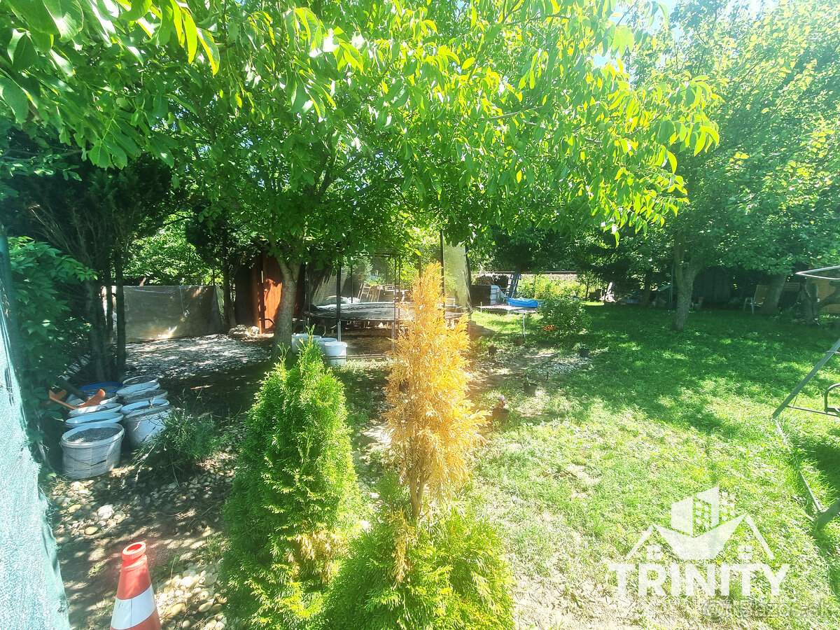 Na predaj pekná záhrada v Nových Zámkoch