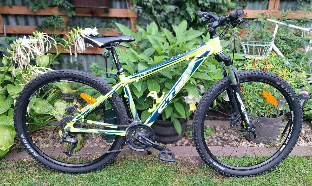 Predam horsky bicykel CTM Flag 3.0.Velkost ramu 16