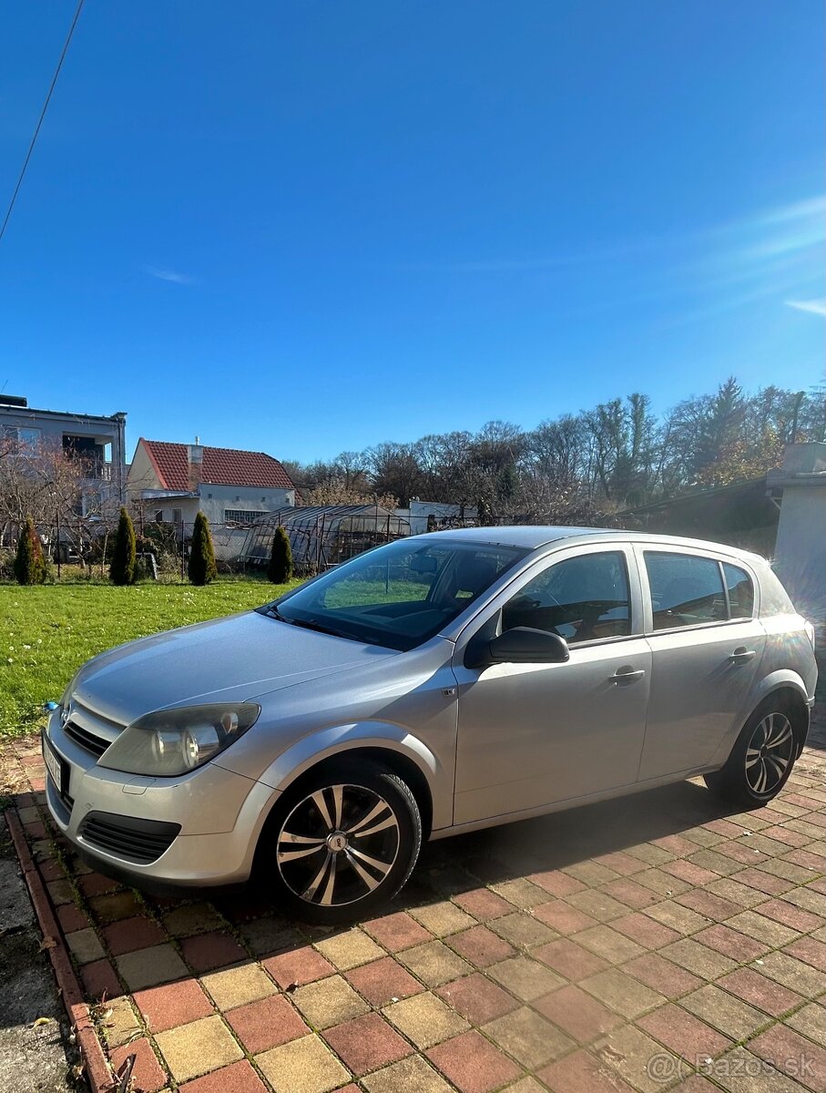 Predam Opel astra 1.4 16V