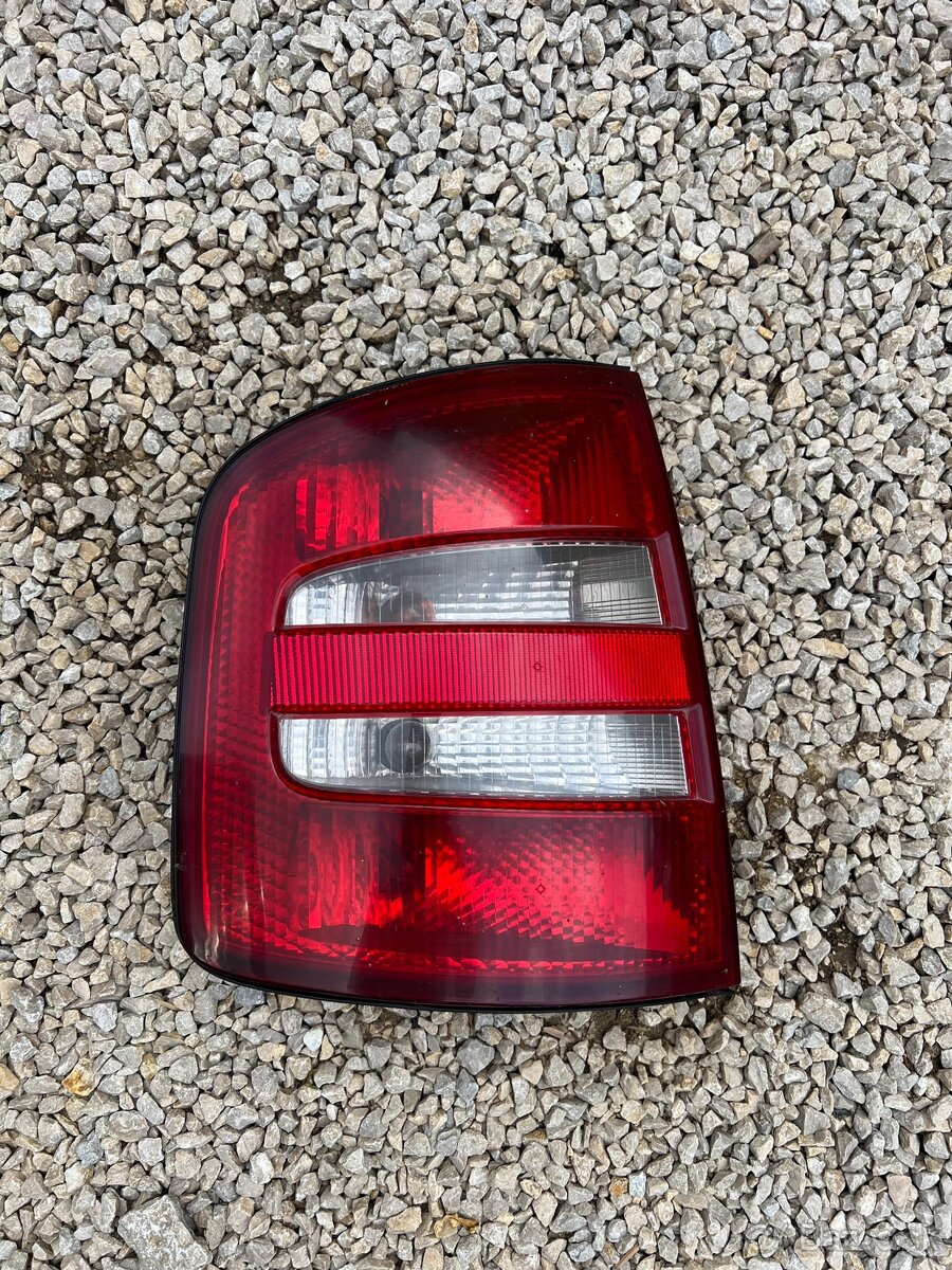 Svetlo Škoda fabia 1 LZ