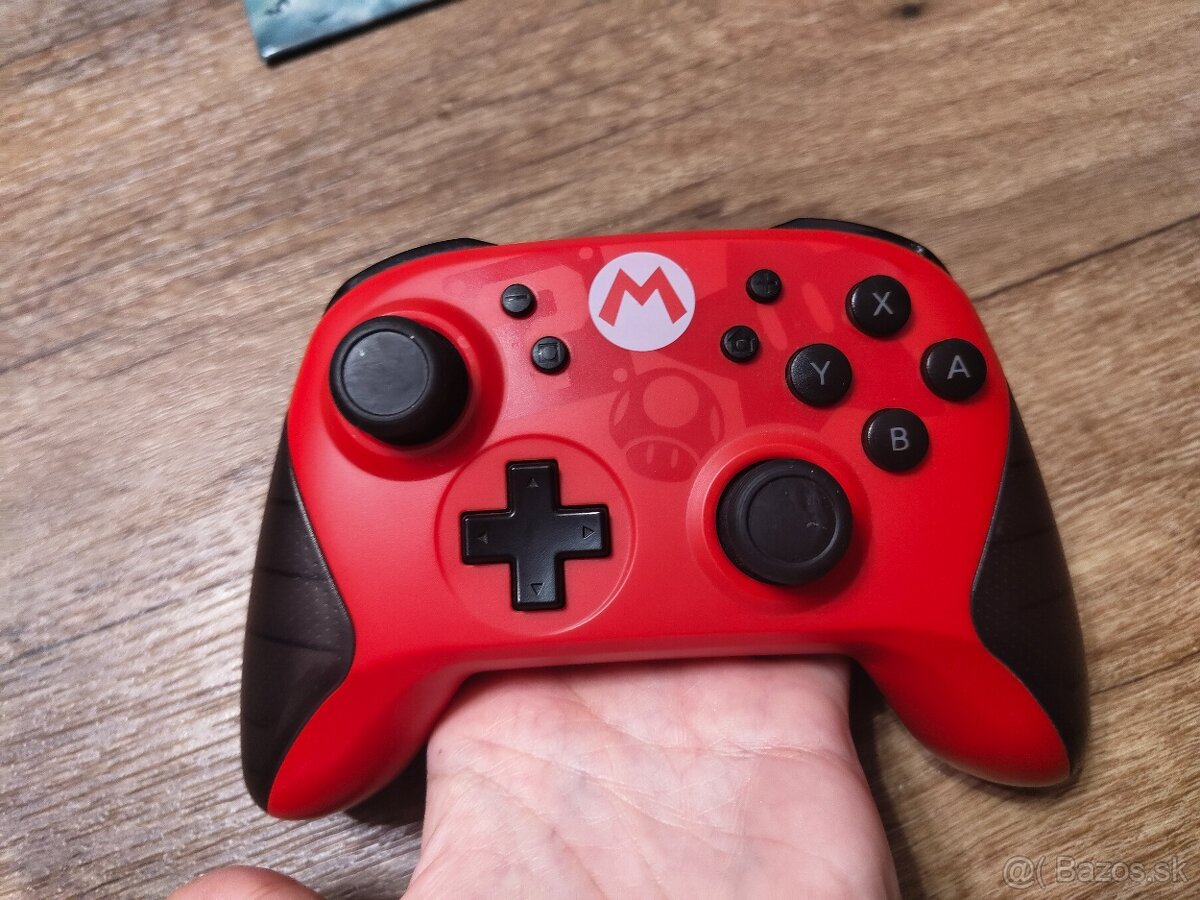 Gamepad WiFi Hori pre Nintendo switch Mario