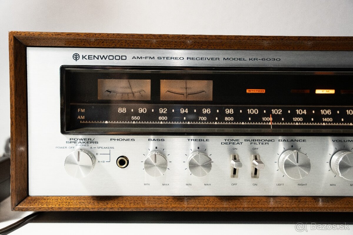 KENWOOD KR-6030 v drevenom korpuse