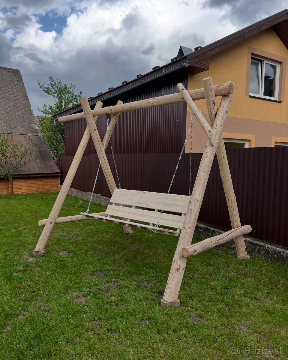 Záhradná hojdačka