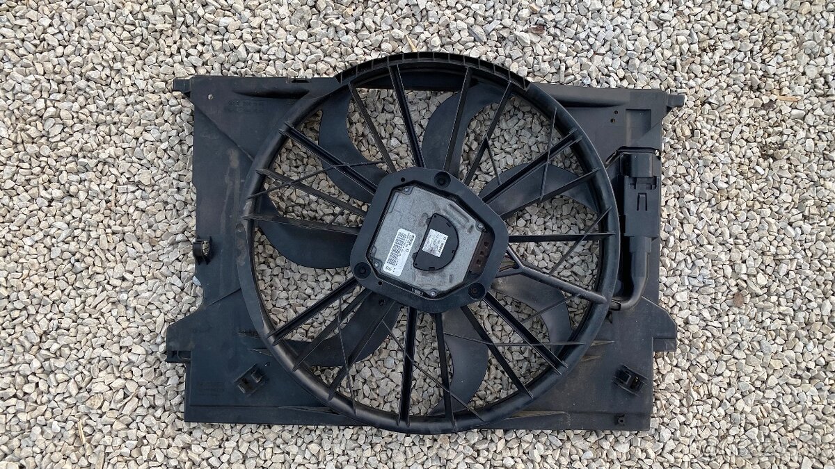 Ventilátor chladiča Mercedes W211/W219