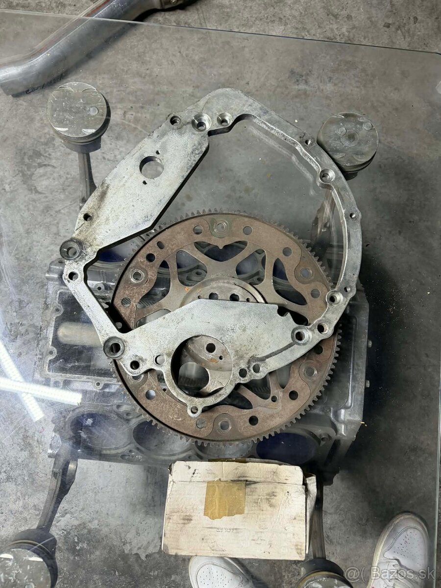 Adaptér 8hp na M50/52