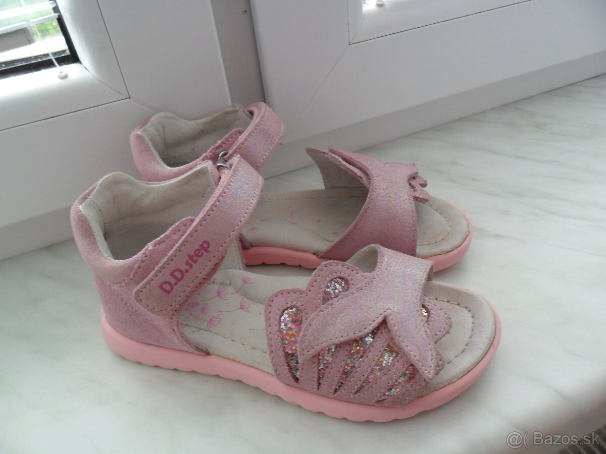 Detské kožené sandálky značky D.Dstep v 29