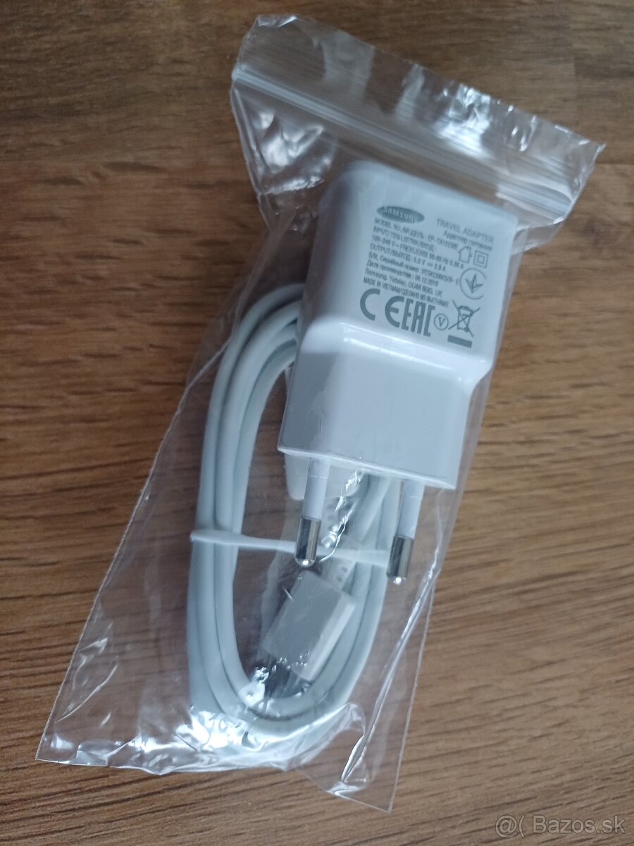SAMSUNG Nabíjačka EP-TA12EWE