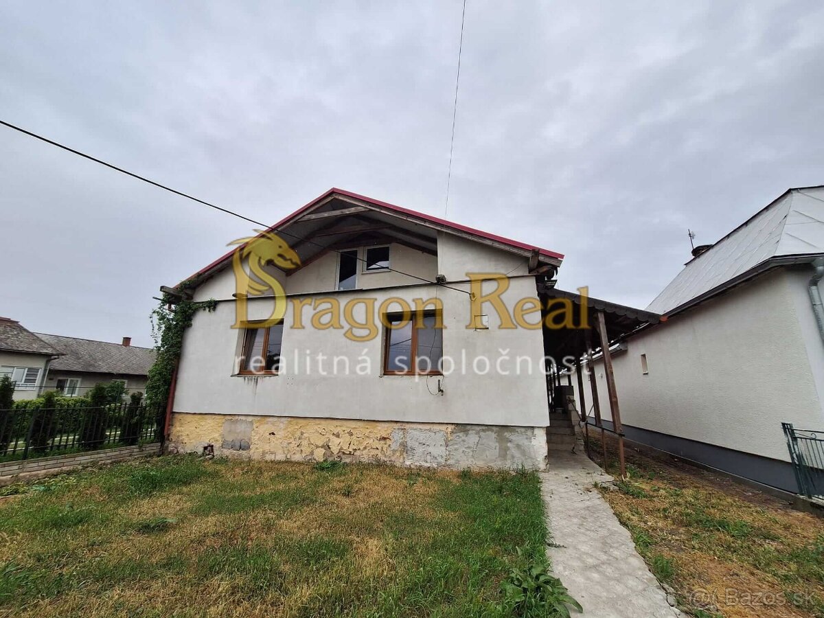 PREDAJ – Rodinný dom s podkrovím a pozemkom-FALKUŠOVCE