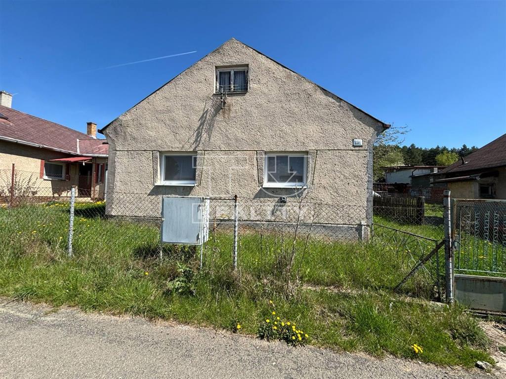 REZERVOVANÉ: Rodinný dom , Poprad - Hôrka