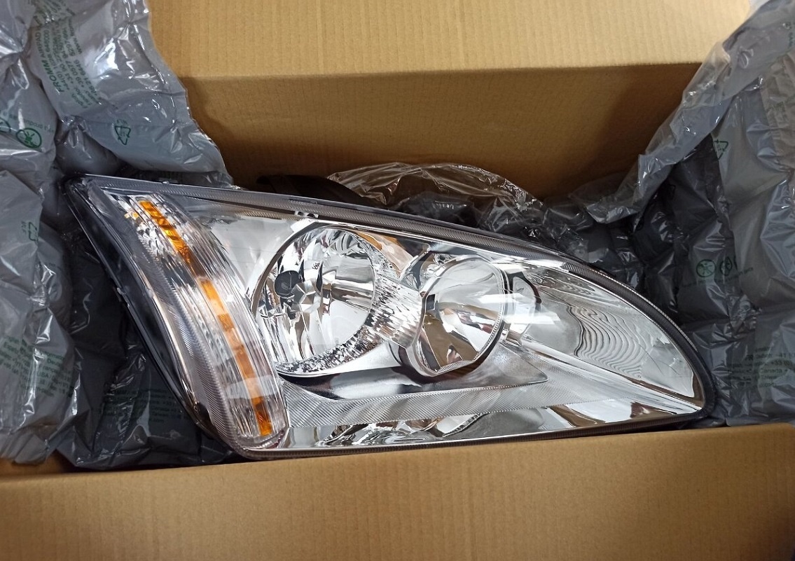 Svetlomety Ford Focus I / C-max