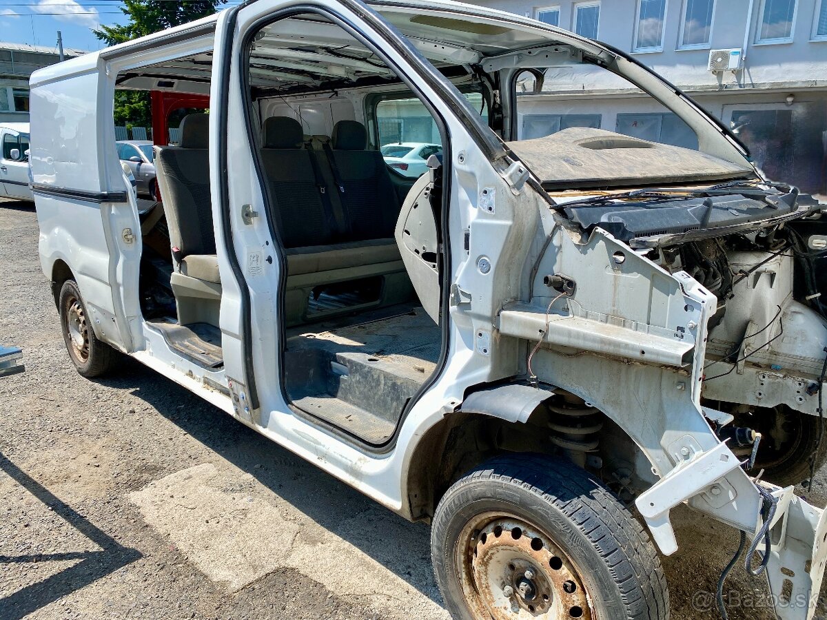 Rozpredam opel vivaro renault trafic 1,9 dci 2,0 dci 2,5 dci
