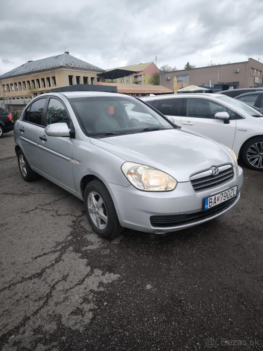 HYUNDAI ACCENT