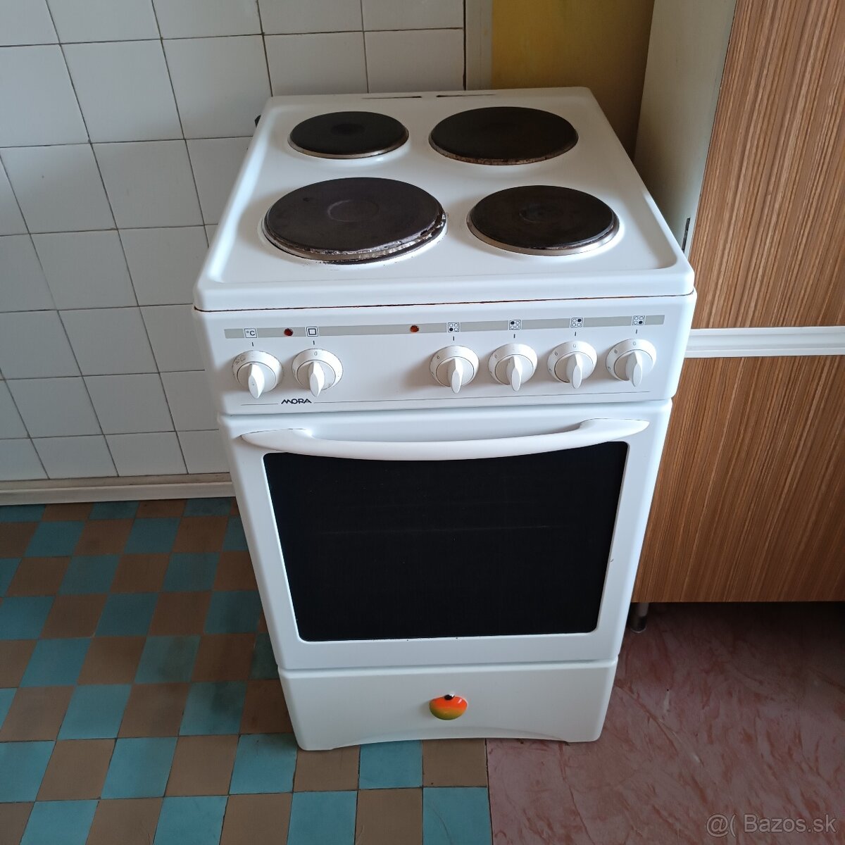 mora elektrický sporák 3428