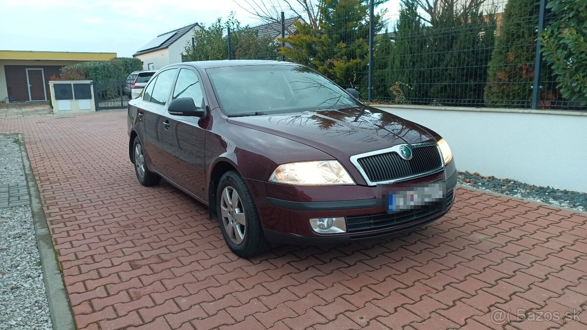 Škoda Octavia II, 1.6benzín, r.v.2012, 161000 km, bez hrdze