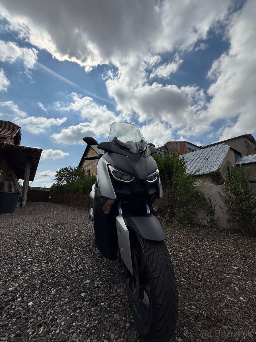 Yamaha x-Max 125