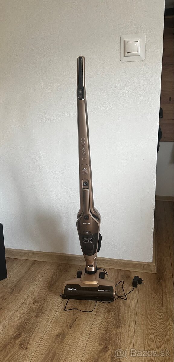 SENCOR SVC 8618GD CLEAN&GO