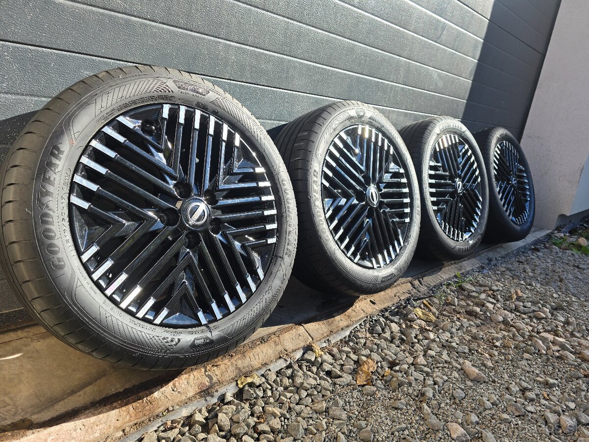 Zánovná Letná Sada Nissan Leaf+GoodYear 215/50 R17