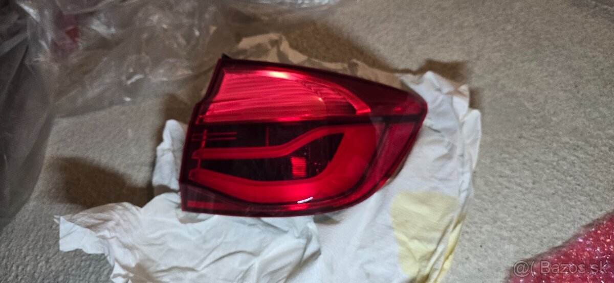 Zadné svetlá BMW F31 2015