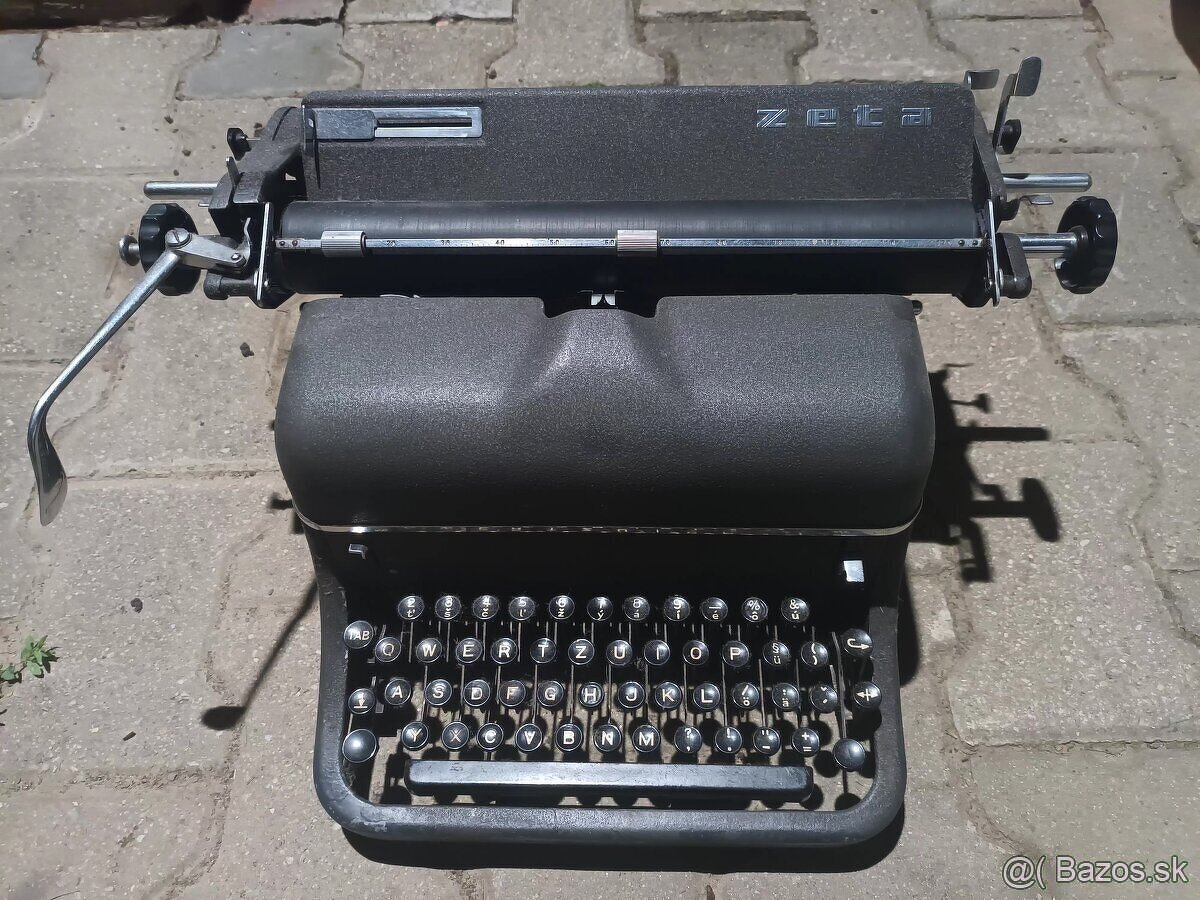 Predam pisaci stroj Zeta