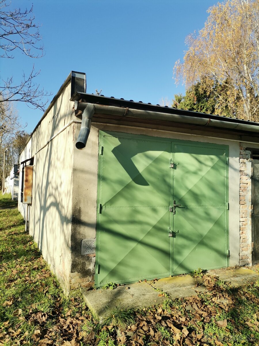 Predaj,murovaná garáž v širšom centre Lučenca