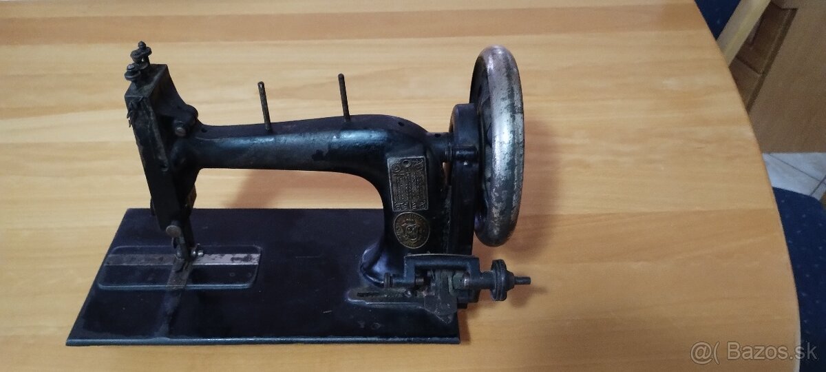 Starožitné šijacie stroje
