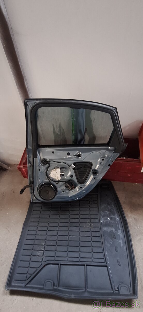 Dvere Audi A4 B8 sedan