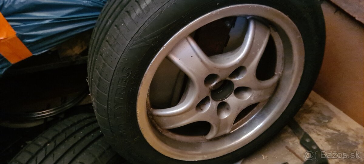 NOKIAN , GUMY NA HLINIKOVYCH DISKOCH