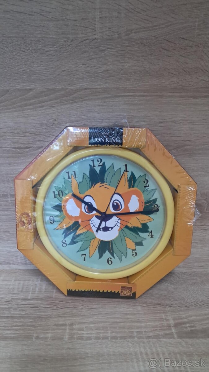 Nástenné hodiny Leví kráĽ