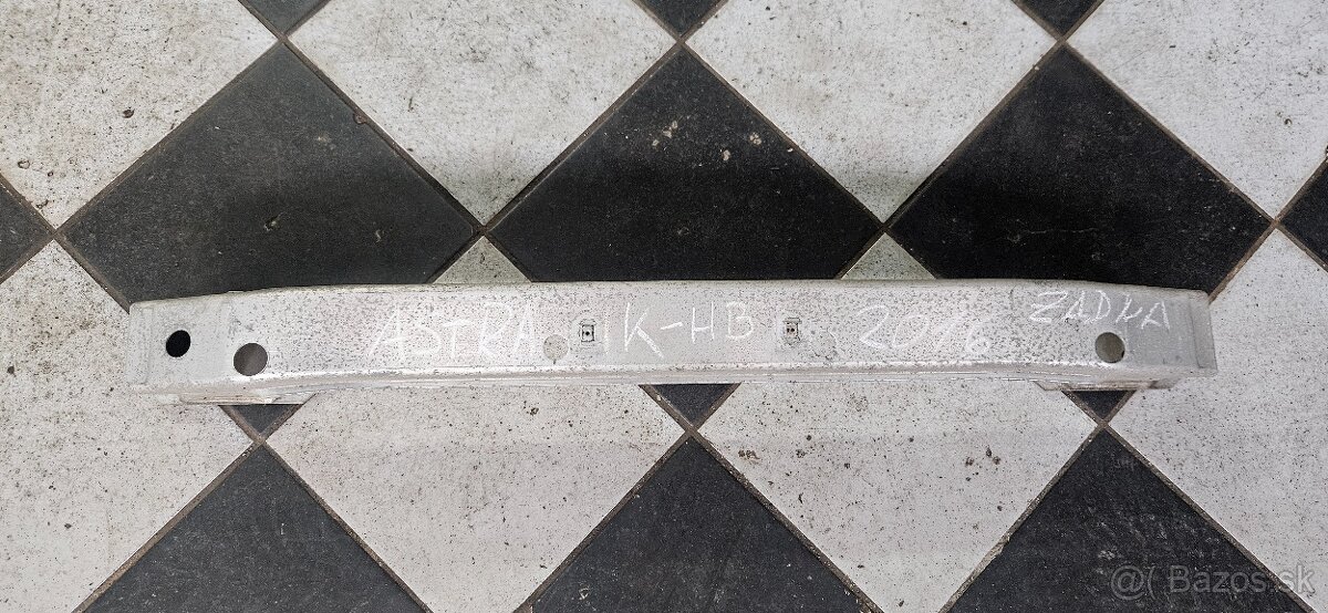 Výstuha zadná originál rôzne typy áut