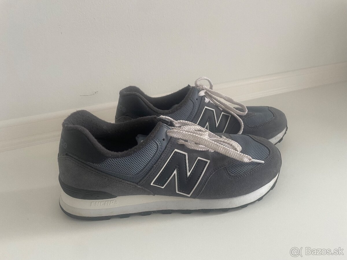 New Balance 574
