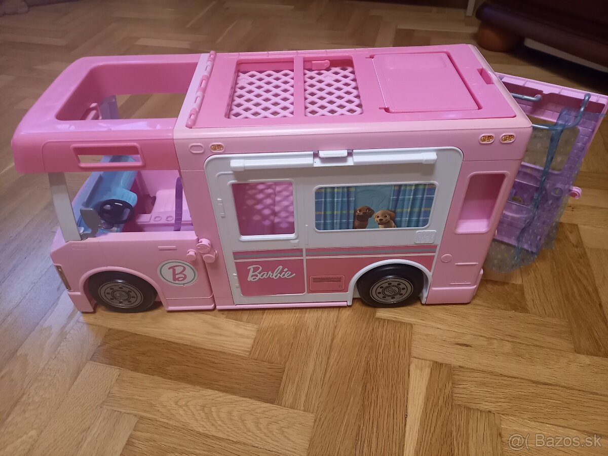 Barbie karaván