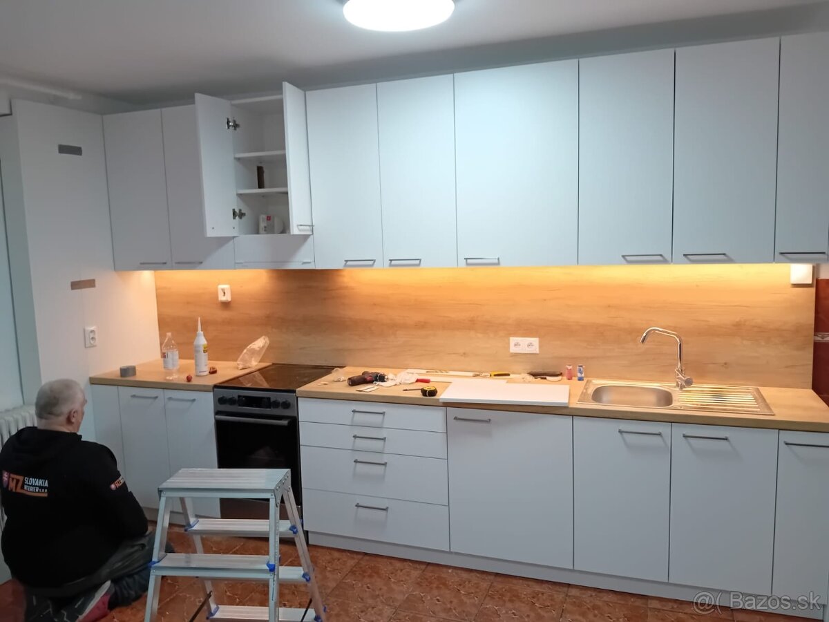 Kuchynské linky, stavané skrine. Interier na komplet