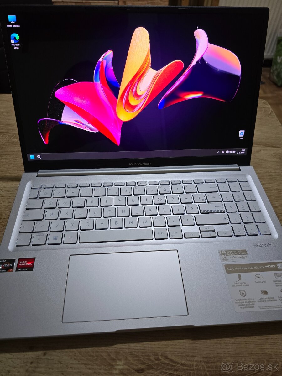Asus Vivobook 15x plnefunkcny so 16gb ram 512gb ssd diskom a
