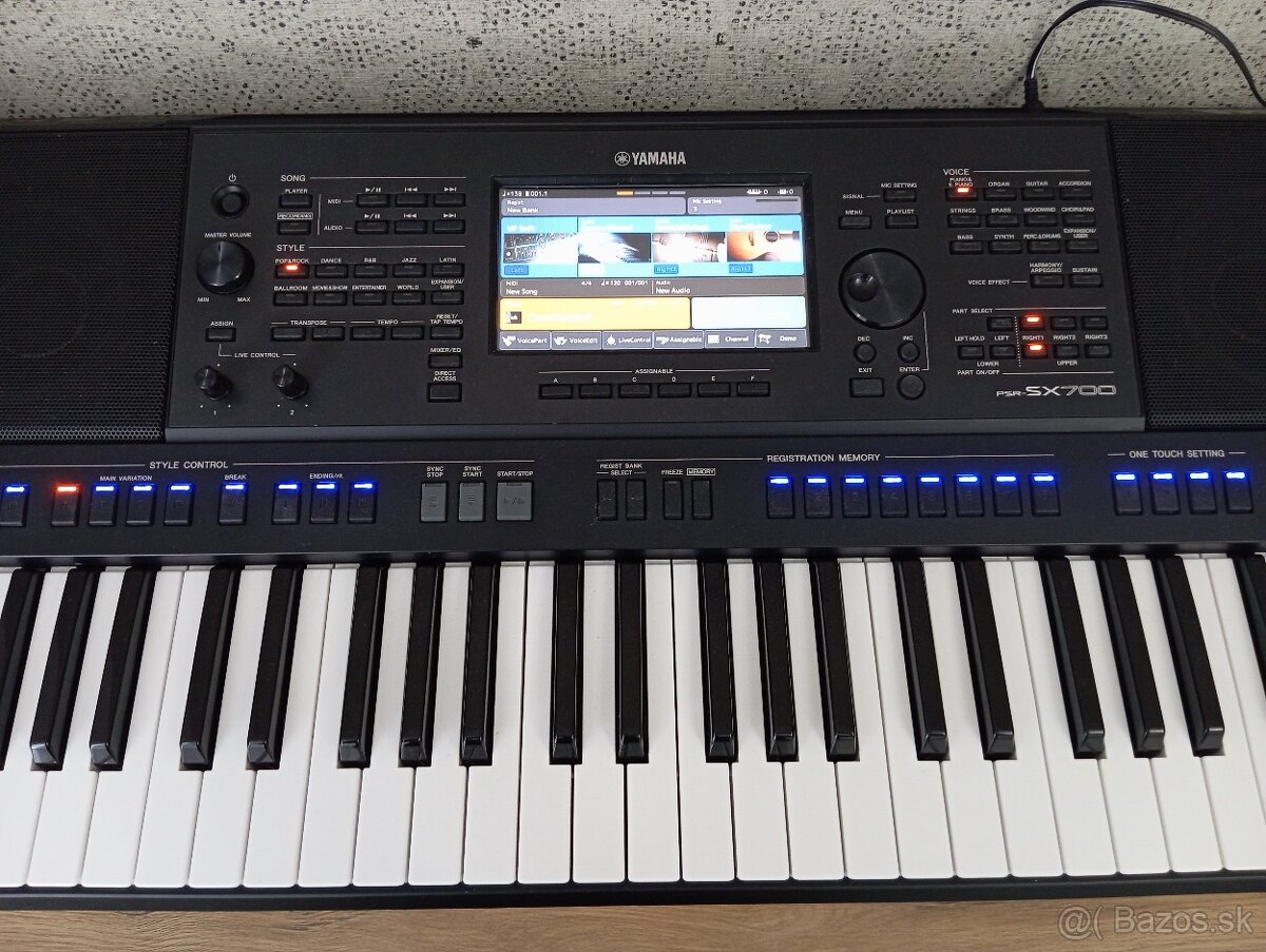 Yamaha SX700