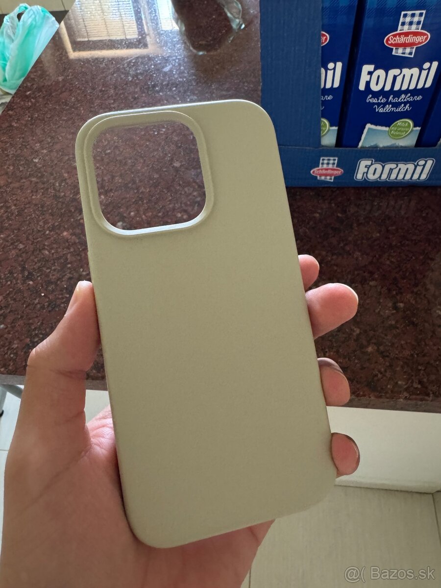 IPhone 15 pro kryt