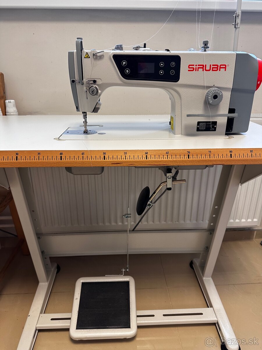 Jednoihlovy priemyselný stroj Siruba DL720-m1