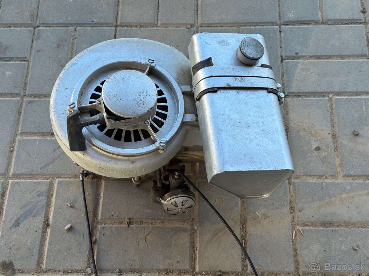 Predám 2T motor na kosačku