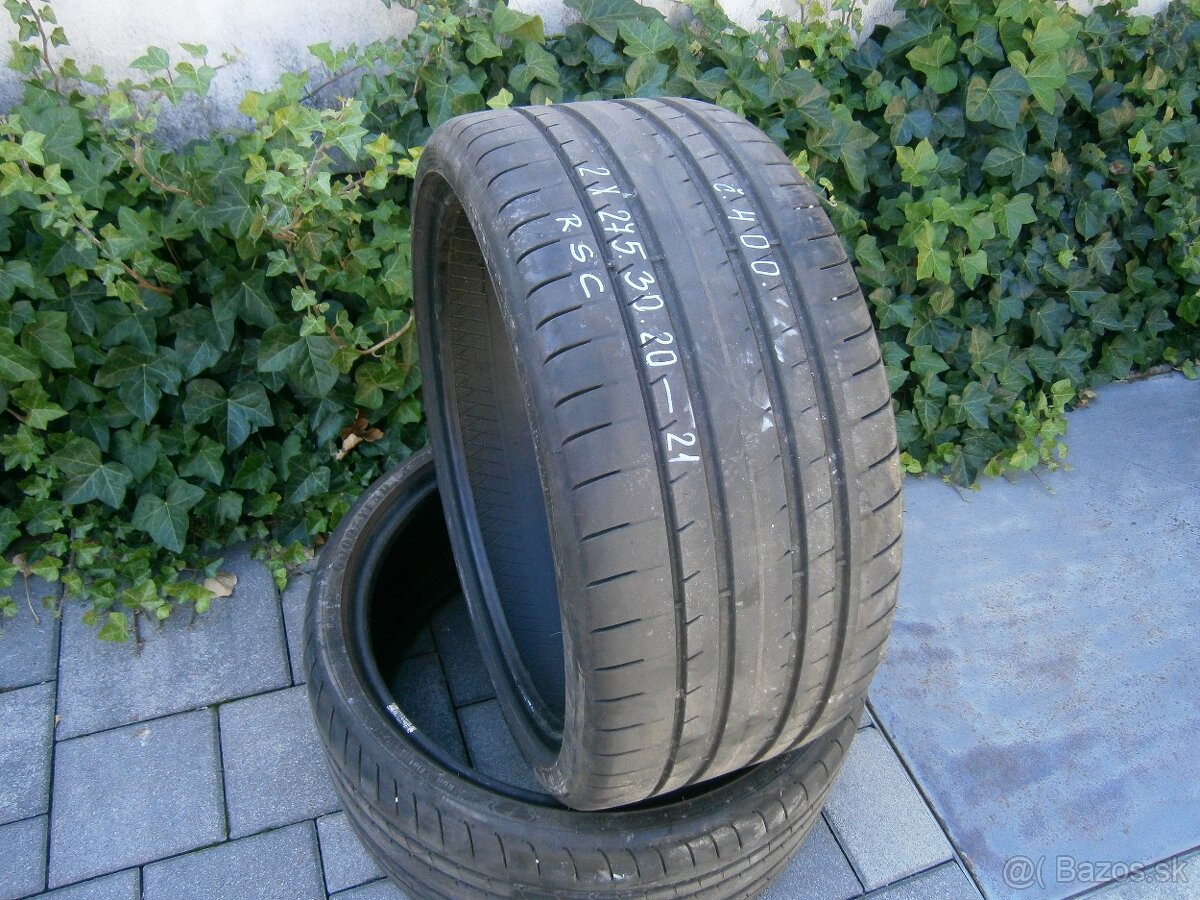 Predám 2x letné pneu Goodyear RSC 275/30 R20 97YXL