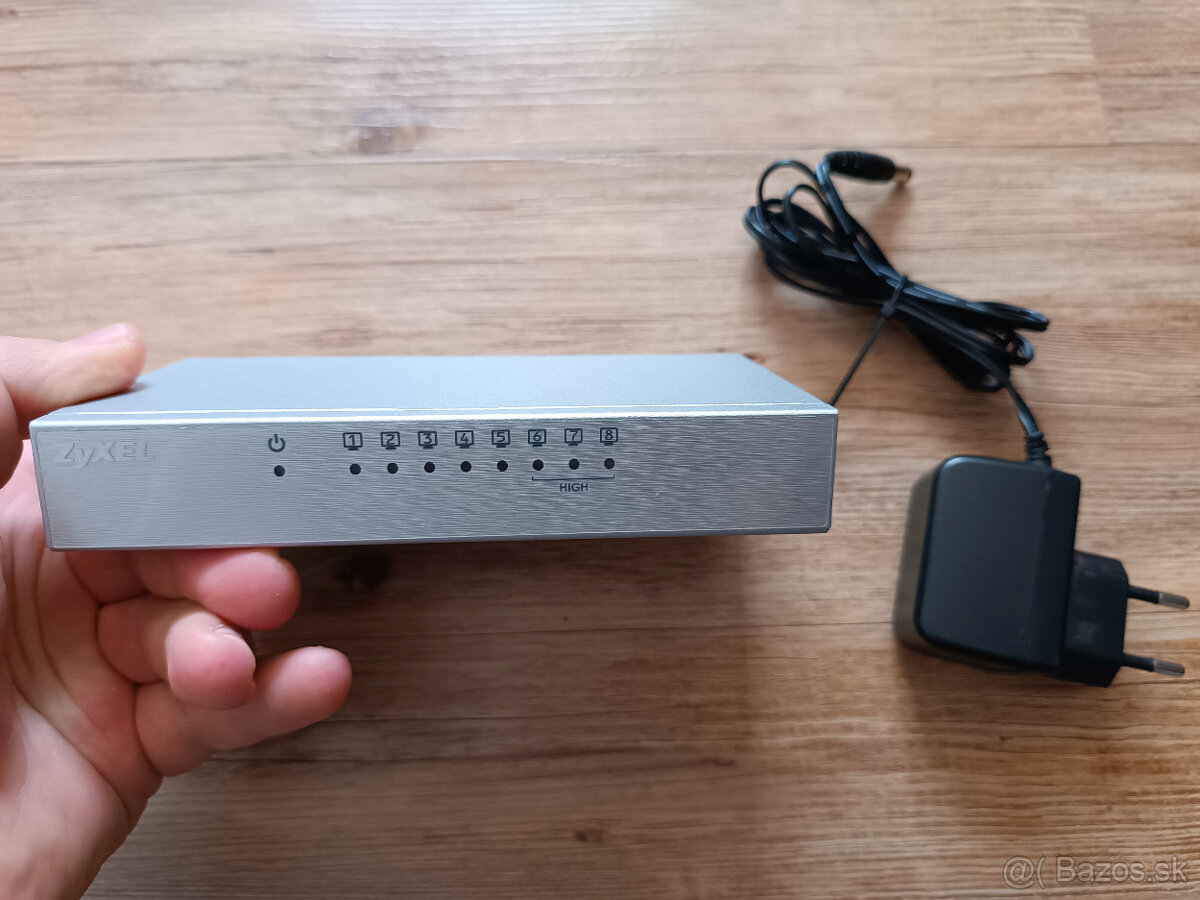 ⚡️ Switch 8x 100Mb Zyxel ES108A ⚡️