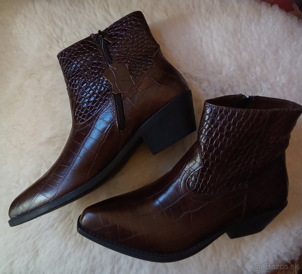 Dámske Kožené Kotníkové Čižmičky Gino Rossi Veľkosť 39