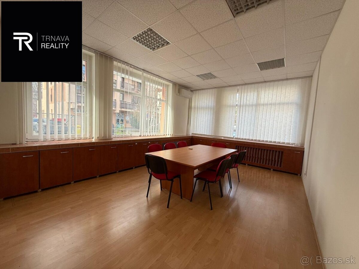 TRNAVA REALITY - prenájom kancelárie v centre Trnavy - Vajan