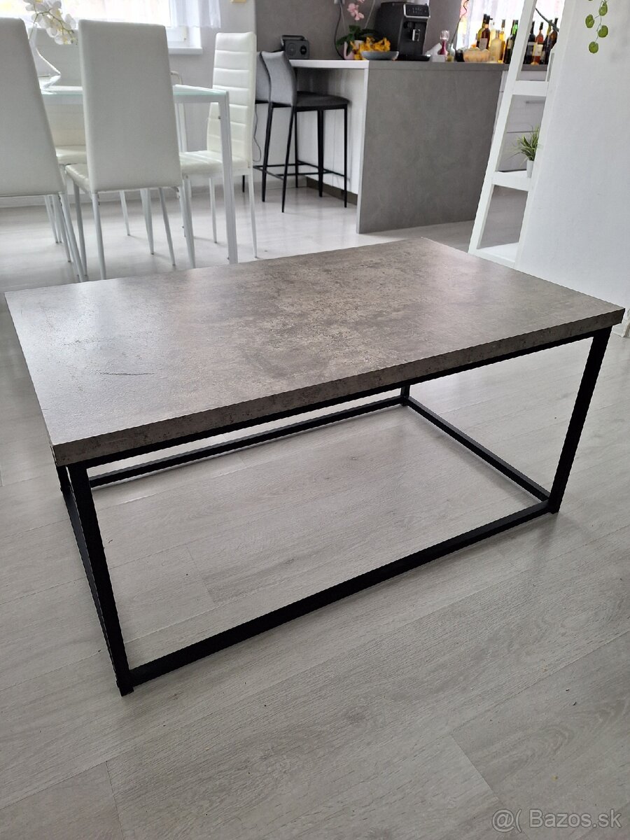 konferenčný stolik