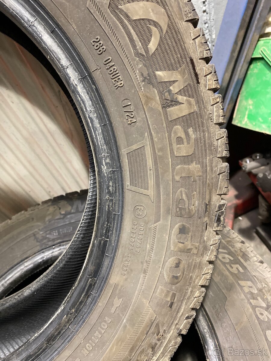 Predám pneu 215/65R16c