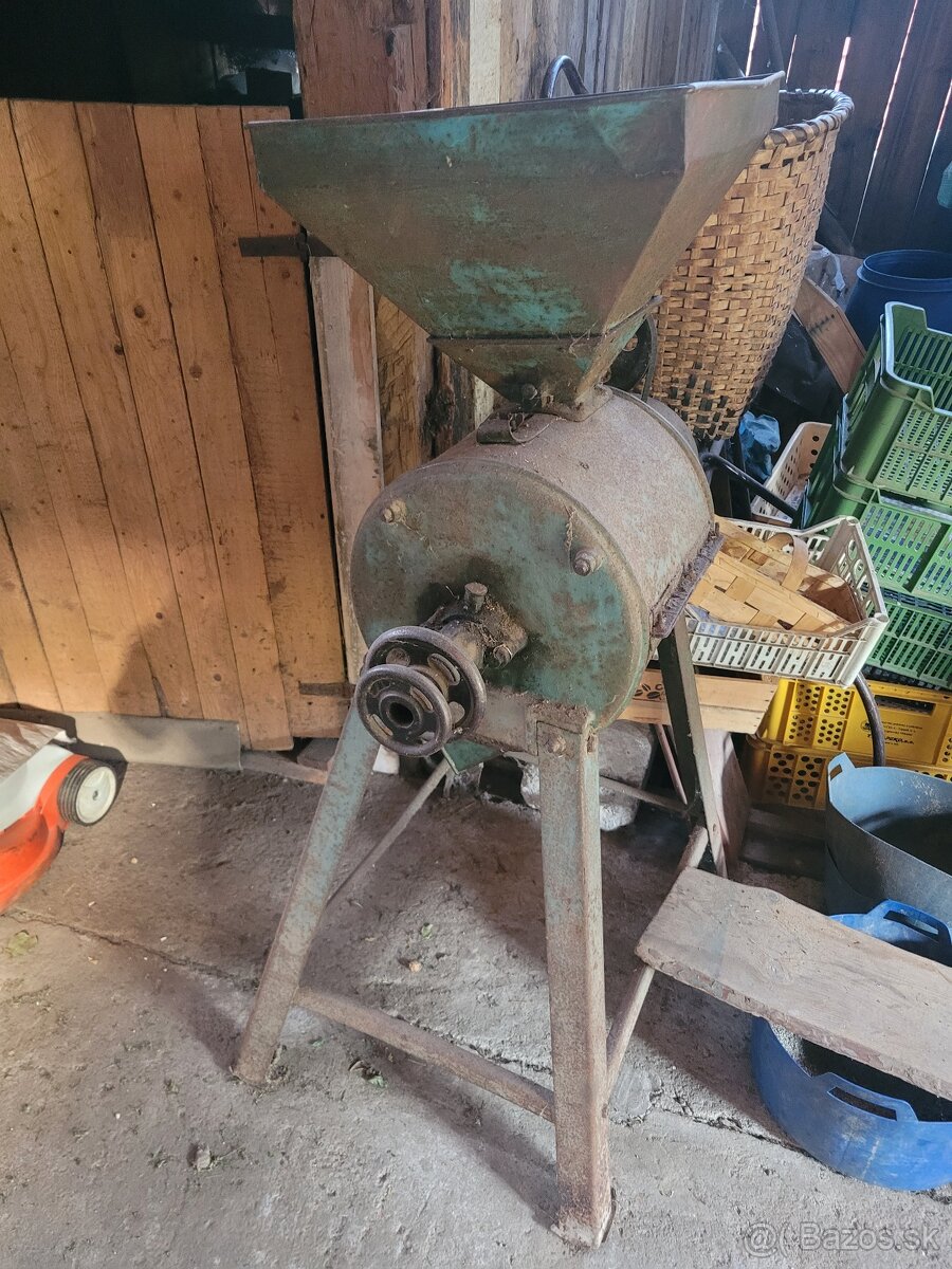 Šrotovník na obilie