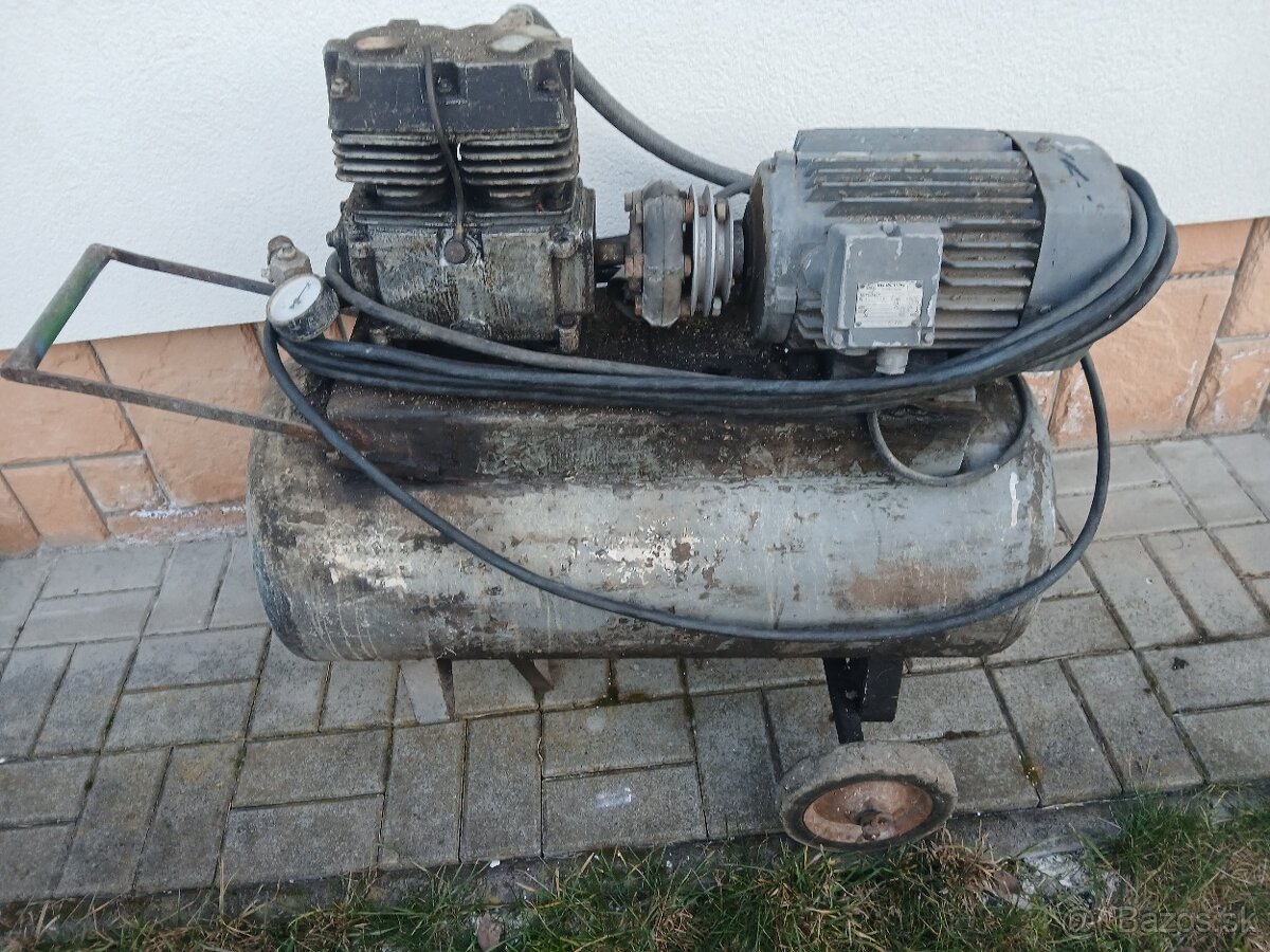 nádrž s elektromotorom