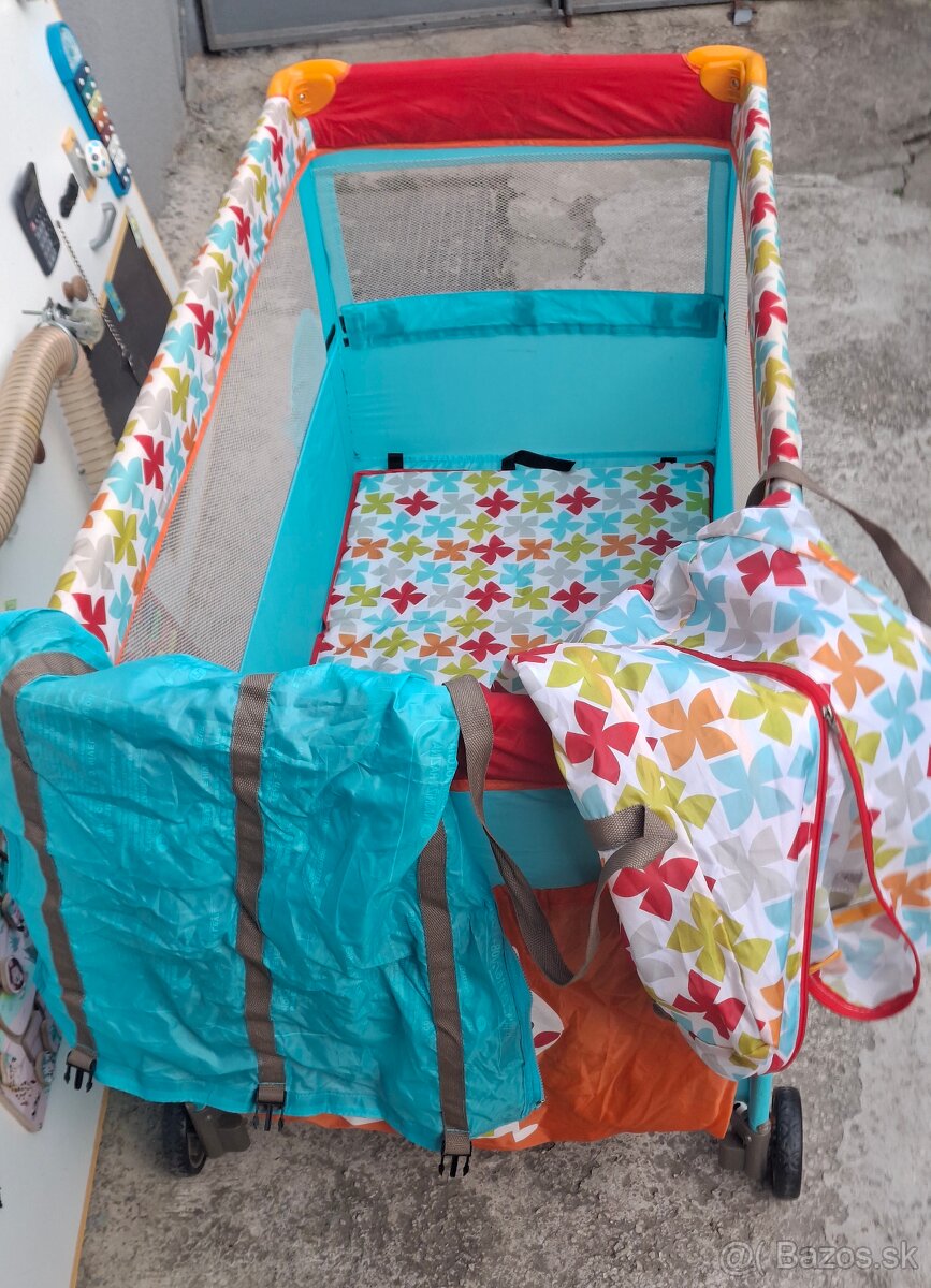 Cestovná postieľka