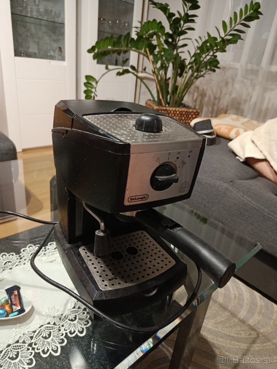 Pačkovy kávovar Delonghi