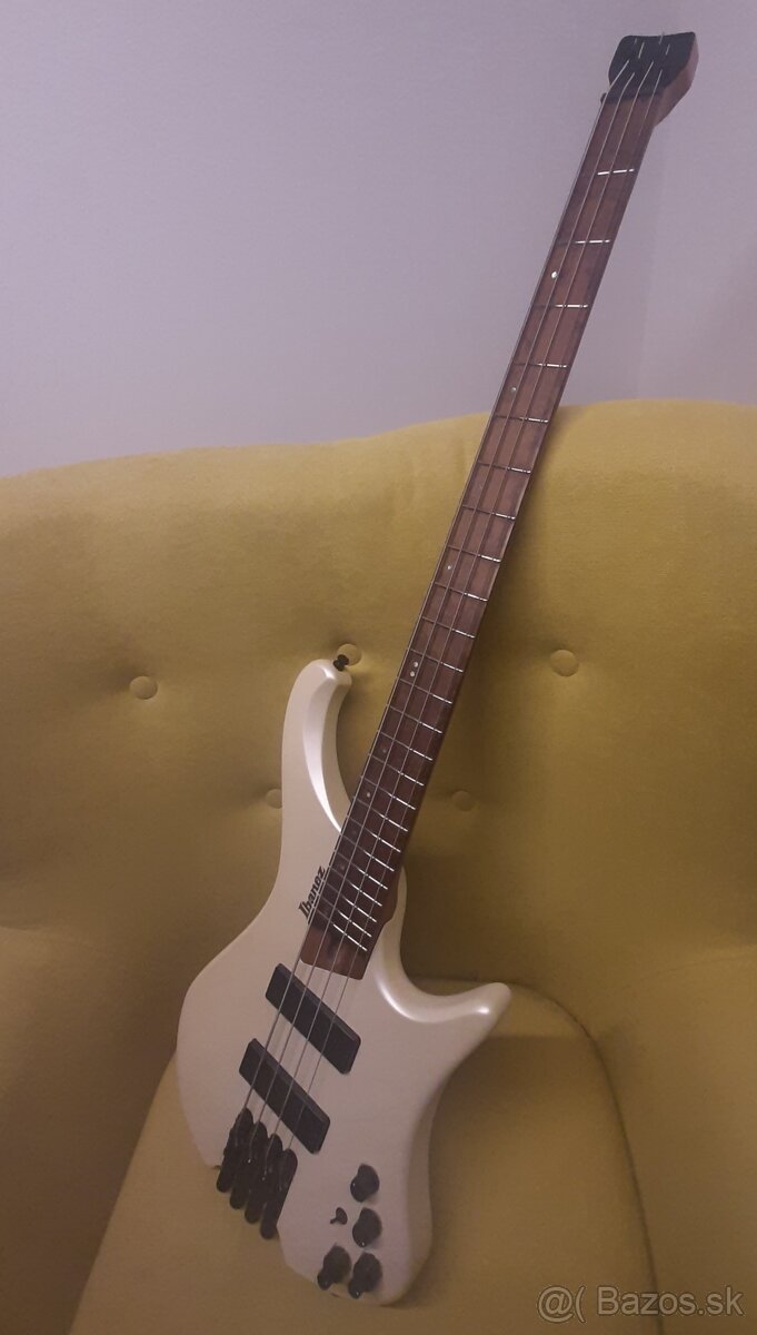 Ibanez EHB basgitara