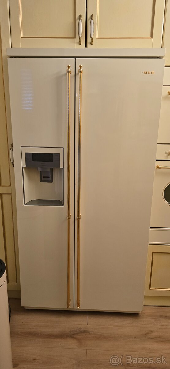 Predam americku chladničku značky SMEG