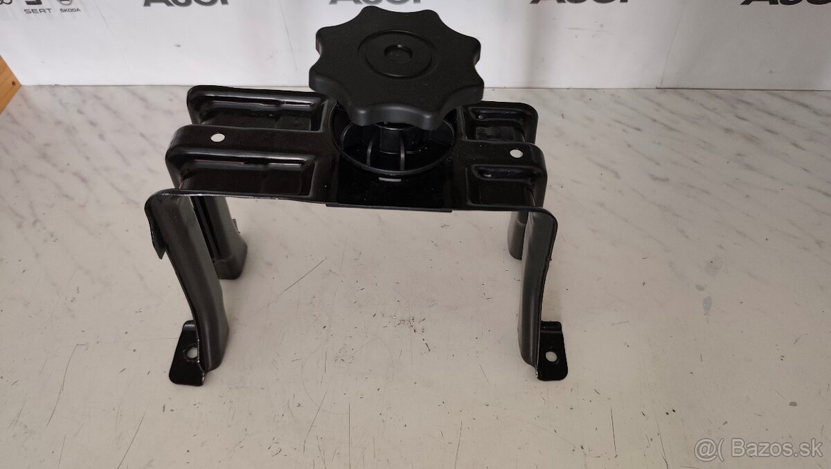 Drziak baterky Audi a4 b8